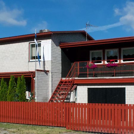 Nooruse Majutus Hotel Kuressaare Exterior photo